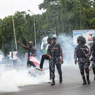 #FreeNnamdiKanuNow: Court proceedings halted as police case against protesters stalled – Businessday NG
