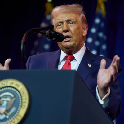 Trump: Fannie, Freddie to Buy $200 Billion of Mortgage Debt to Bring Mortgage Rates Down