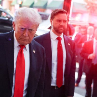 Trump Will Dine on ‘Predator Patio’ After Restaurant Visit Fiasco