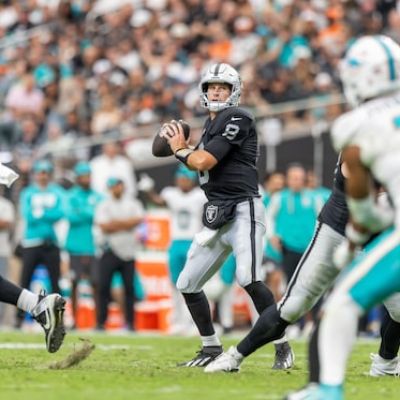 Kirk Cousins throws three TDs, joins 300-touchdown club as Raiders beat Dolphins 27-13