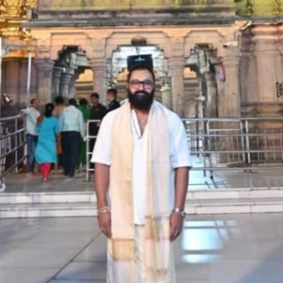 Rishab Shetty Visits Kashi Vishwanath Temple As Kantara Chapter 1 Crosses Rs 500 Crore In India
