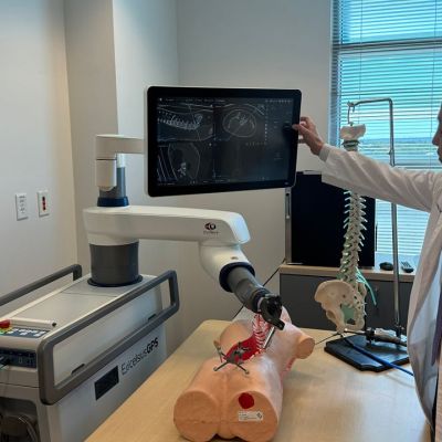 Robots at TGH help surgeons pre-plan and execute complex cases