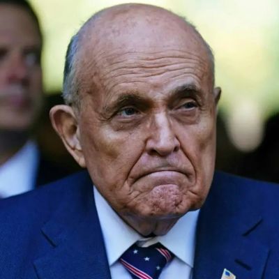 Ex-New York City Mayor Rudy Giuliani hurt in New Hampshire road accident
