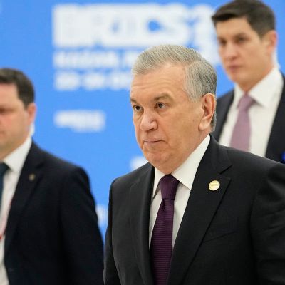 Uzbekistan holds parliamentary election without real opposition