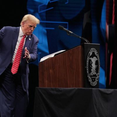 Trump keeps NRA crowd waiting for hours after return to 2024 campaign trail: Live