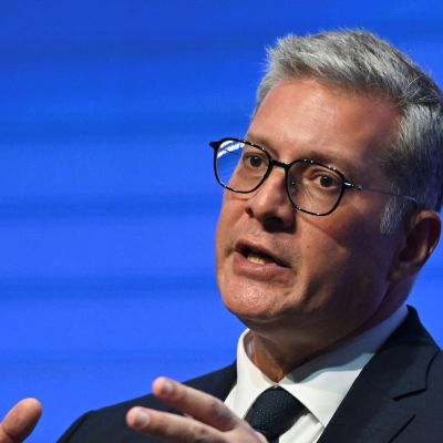 Egypt cuts 2040 renewable energy target to 40%, keeps focus on natural gas