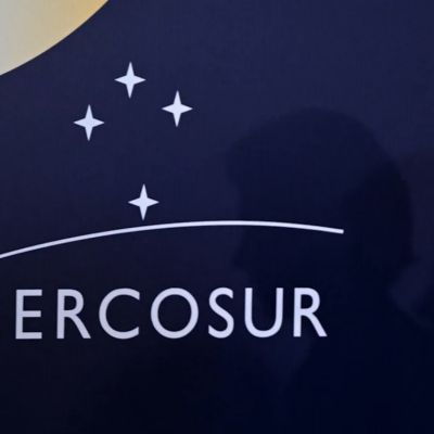 Commission sends EU-Mercosur pact to capitals as Paris signals openness to safeguards – https://eutoday.net