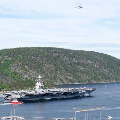 Navy finds perfect wingman for carrier pilots – AI