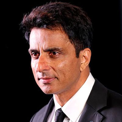 Sonu Sood offers free accommodation to travellers stranded in Dubai amid Israel-Iran conflict : Bollywood News – Bollywood Hungama