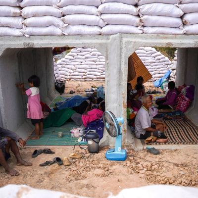 Thai-Cambodia clashes force thousands to flee homes, both vow to keep fighting