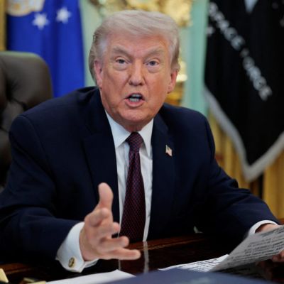 Trump warns Russia, China against supplying arms to Iran