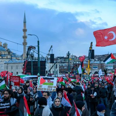 Thousands rally in Istanbul on New Year’s Day to support Gaza