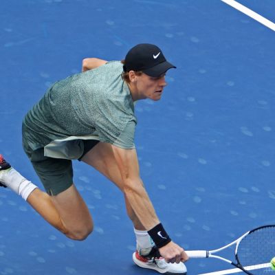 ATP roundup: Jannik Sinner extends QF streak in China