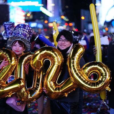 Times Square Welcomes 2024: Spectacular Confetti Celebration Ushers in the New Year – Internewscast Journal
