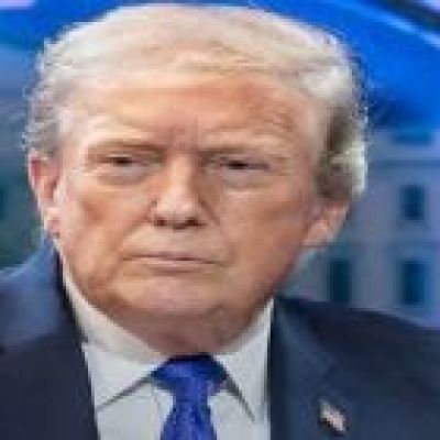 Trump Warns Iran Given Final Chance As US Pauses Strike After Gulf Calls