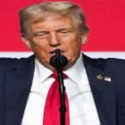 Trump Praises Pak Leadership For 2nd Time In Two Days, Again Claims To Stop India-Pak War