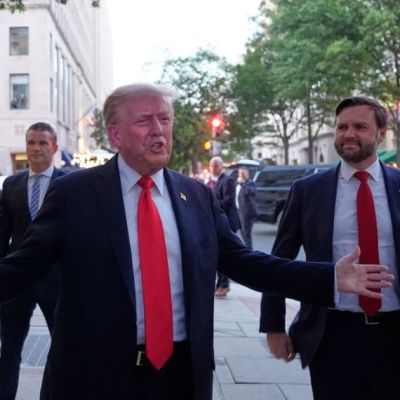 Watch: DC Streets Erupt as Trump Dines Out and Grateful Citizens Cheer, Thank Him for Saving City