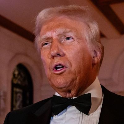 Trump’s Official Presidential Portrait Released – It’s Starkly Different from His First One