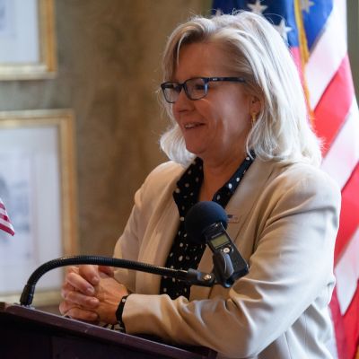 Liz Cheney to join Harris in Michigan during tour across 'blue wall' battlegrounds