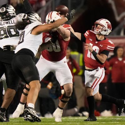 What they’re saying nationally, in Madison after No. 1 Oregon football defeats Wisconsin