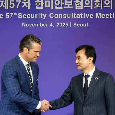 U.S. War Secretary Backs South Korea’s Nuclear Submarine Introduction