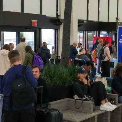 Newark's airport chaos frustrates carriers, worries travelers