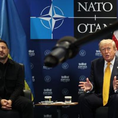 Zelenskyy lands in US for Trump talks seeking more air defenses