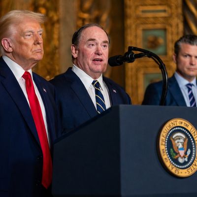 War Shake-up: US Navy Secretary Quits Amid Iran Tensions – Kashmir Observer