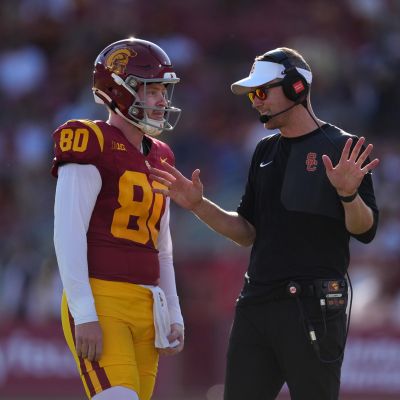 USC’s QB Sam Huard tricks Northwestern with fake punt in No. 80 jersey