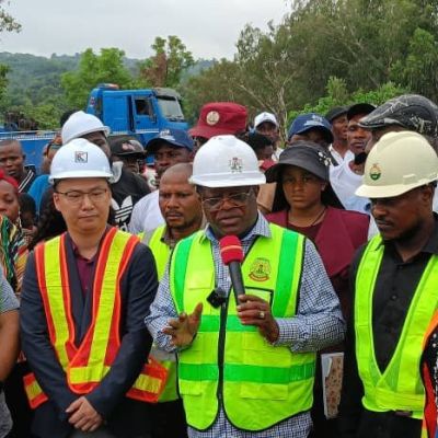 FG to install solar lights, plant trees on Enugu-Onitsha highway – Umahi – Paradise News