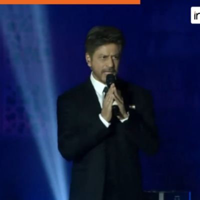 WATCH: Shah Rukh Khan pays moving tribute to 26/11, Pahalgam attack and Delhi blast victims at Global Peace Honours 2025