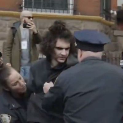 Device thrown at anti-Islam protest in New York City; investigation on