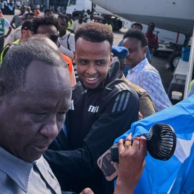 Somali World Cup referee denied entry to U.S. arrives home to hero’s welcome