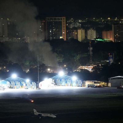 Aircraft heard over Caracas following series of explosions