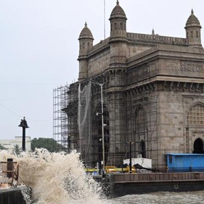 SC refuses to stall Gateway of India jetty project