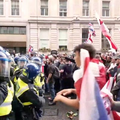 1,10,000 join London anti-immigration rally, 26 officers injured in unrest