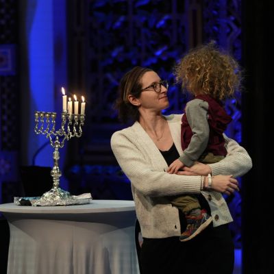 The ranks of US rabbis grow more diverse, with rising numbers of women and LGBTQ people – WTOP News