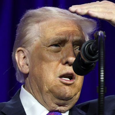 ‘All This at a PRAYER BREAKFAST?!’: Trump Brags About Religion on Live TV — Then Melts Down When a Prayer Interrupts His Meal