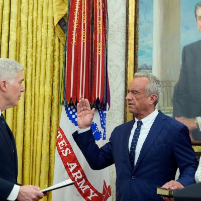 RFK Jr.’s campaign organization uses official health department seal in fundraising solicitation – The Boston Globe