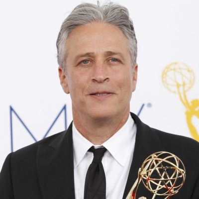 Jon Stewart renews contract, will host ‘The Daily Show’ through 2026