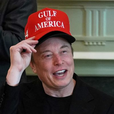 Tesla stock jumps to highest levels since February, poised for 3rd straight week of gains