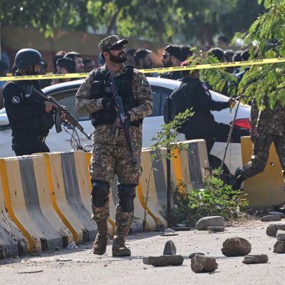 Suicide bomber kills 12 outside Islamabad court as Pakistan violence rises – The Korea Times