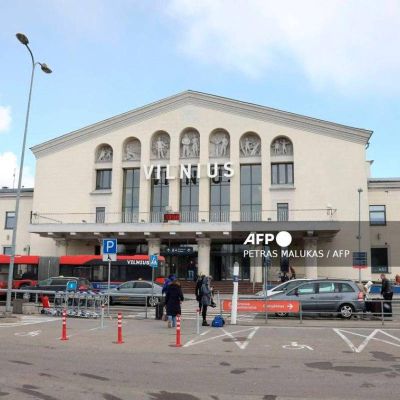 Vilnius airport reopens after suspected balloons force closure