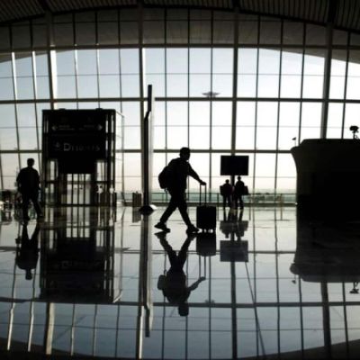 Why a US government shutdown is causing fresh flight delays