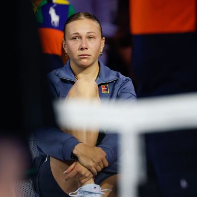 Amanda Anisimova Cries Uncontrollably at US Open After Aryna Sabalenka Crushes Her Dreams