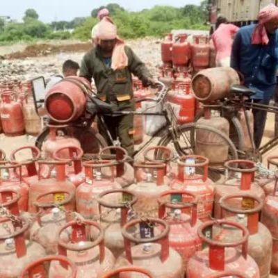 PMUY Reaches 10.35 Crore Beneficiaries, LPG Consumption Rises