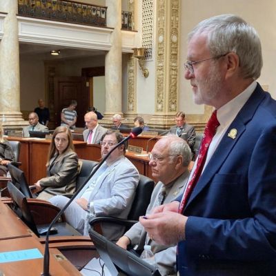 Kentucky state Sen. Johnnie Turner dies after plunging into empty swimming pool on lawn mower