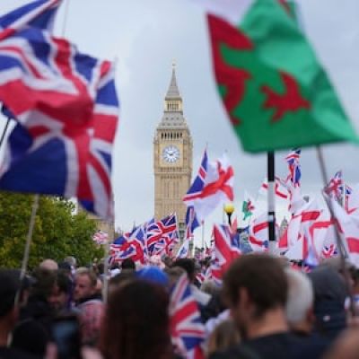 London protest led by Tommy Robinson draws 110,000 as clashes injure 26 police officers – CNBC TV18