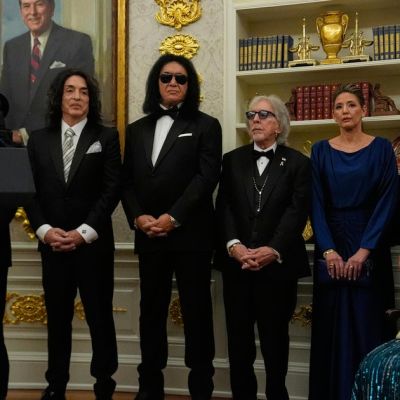 Trump awards medals to Kennedy Center honorees including Sylvester Stallone, George Strait and more – ExBulletin