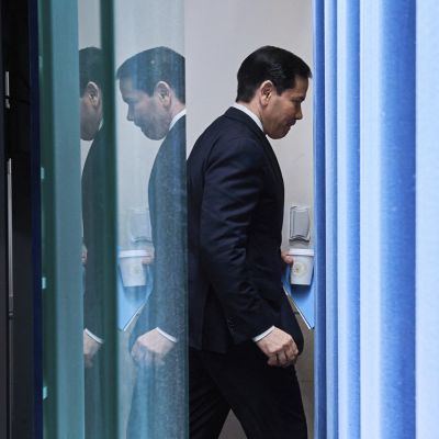 Rubio arrives for audience with Pope Leo XIV to ease tensions after Trump’s criticism over Iran – Breitbart